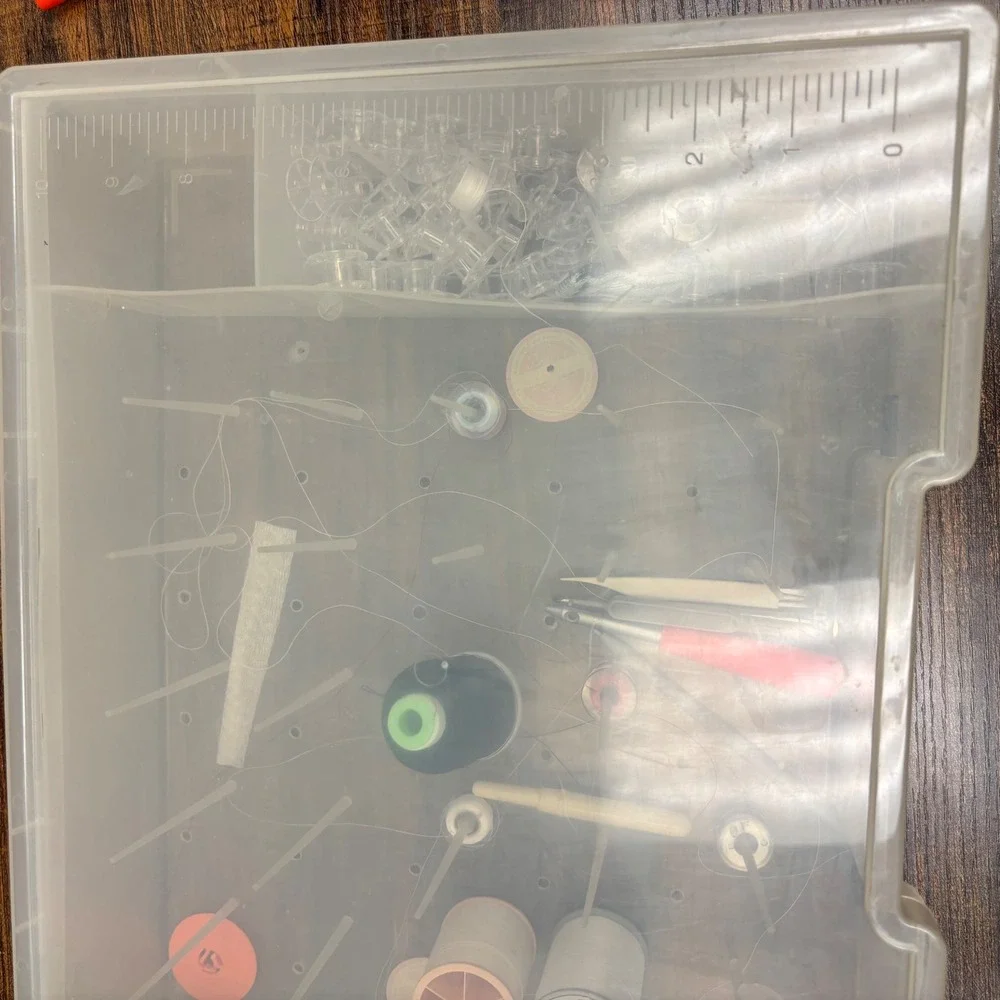 PlasticArtBin Super Satchel Thread Box Organizer with Spindles and SewingNotions